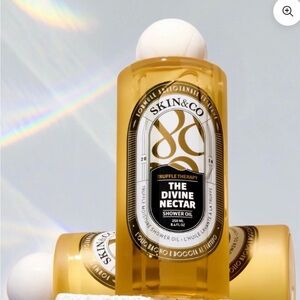 SKIN&CO The Divine Nectar Shower Oil - Gold